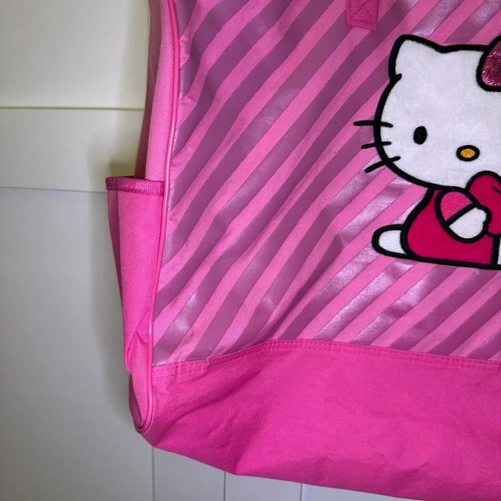 Vintage 2009 Hello‎ Kitty Sanrio Duffle Bag Weekender Over Night Pink Stripes